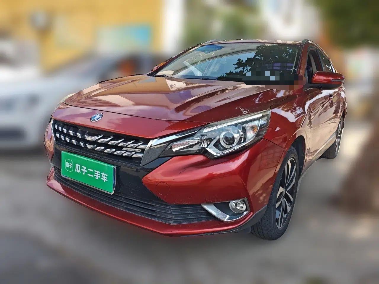 Venucia T90 2017 2.0L CVT Smart Edition — миниатюра 1