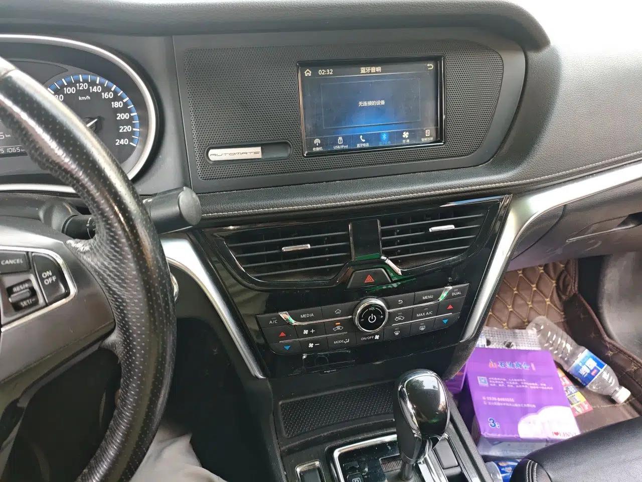Venucia T90 2017 2.0L CVT Smart Edition — миниатюра 13