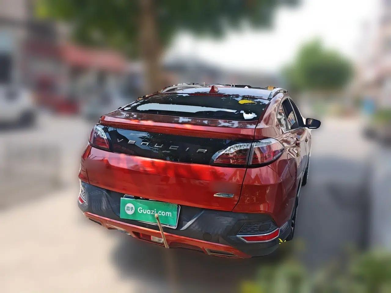 Venucia T90 2017 2.0L CVT Smart Edition — миниатюра 6