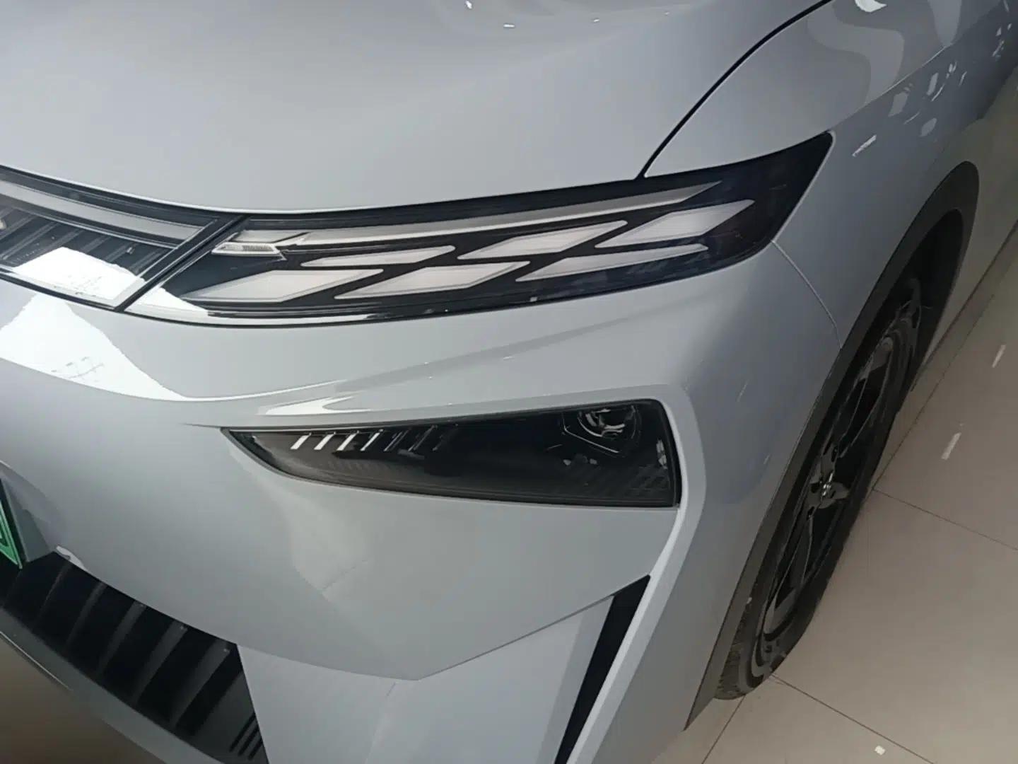 Venucia VX6 2024 520 Executive Edition — миниатюра 8