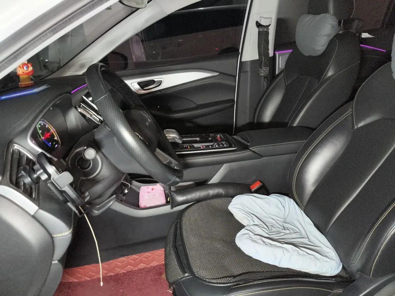 Roewe i6 MAX New Energy 2020 1.5T PHEV Sporty Cool Edition — миниатюра 15