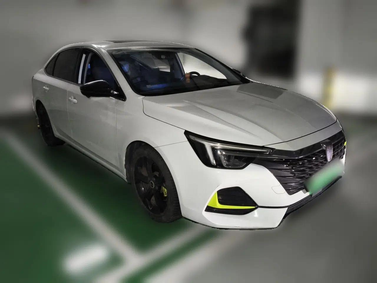 Roewe i6 MAX New Energy 2020 1.5T PHEV Sporty Cool Edition — миниатюра 3