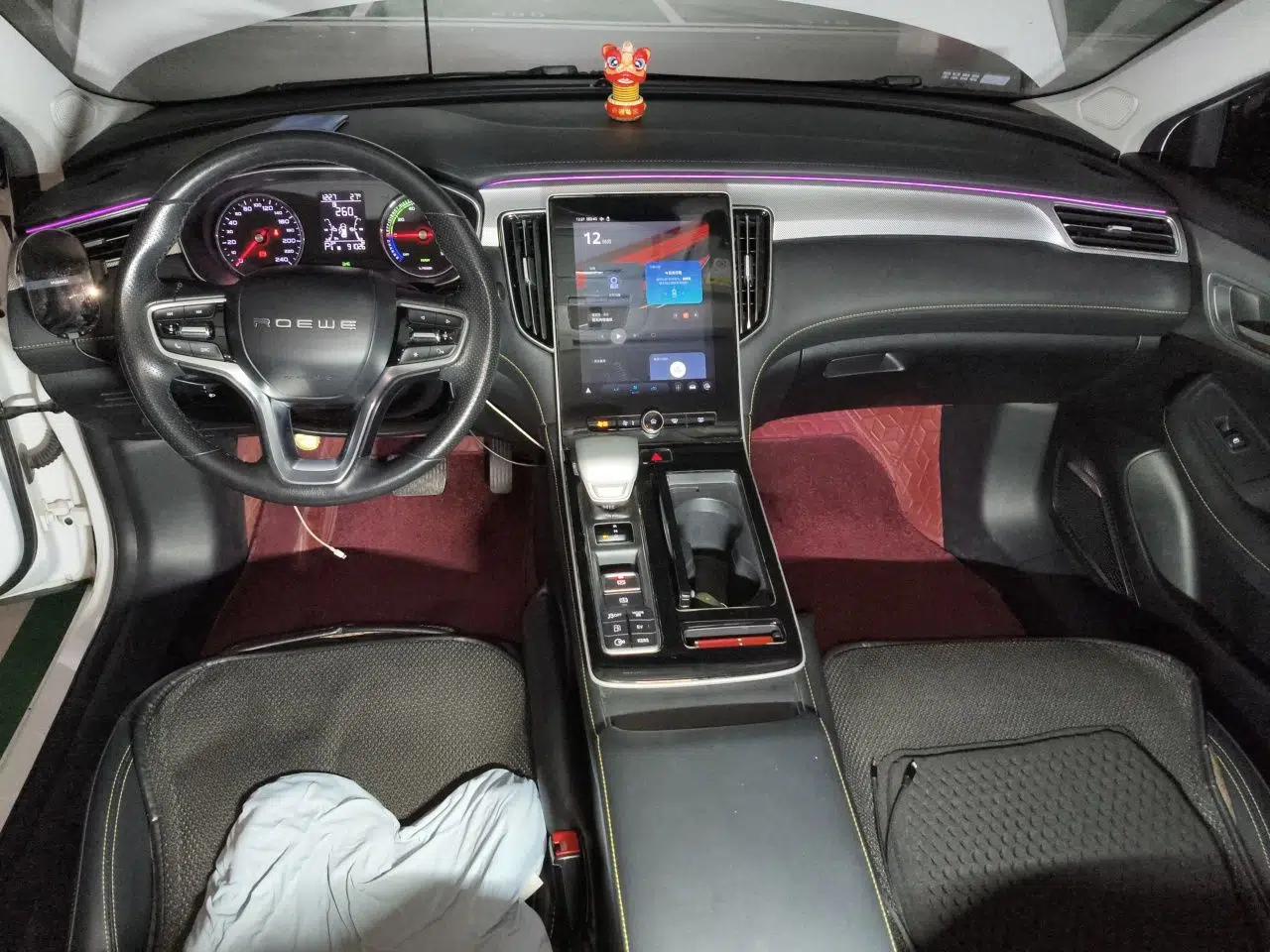 Roewe i6 MAX New Energy 2020 1.5T PHEV Sporty Cool Edition — миниатюра 9