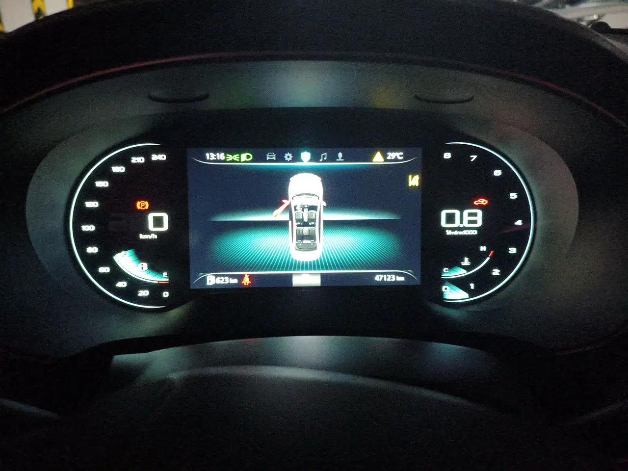 Roewe i6 MAX 2020 300TGI Automatic "Swell Cool Smart Drive" Edition — миниатюра 12