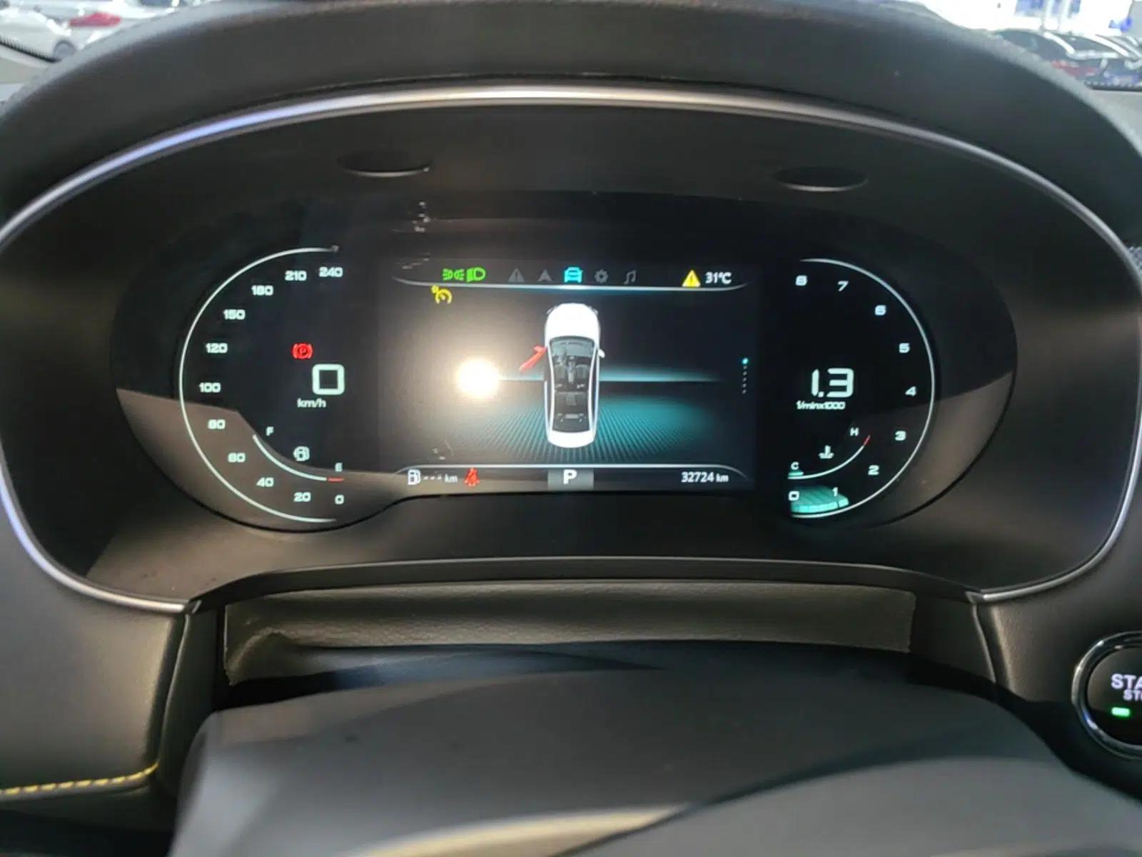 Roewe i6 MAX 2020 300TGI Automatic Cool & Stylish Skyroof Edition — миниатюра 14