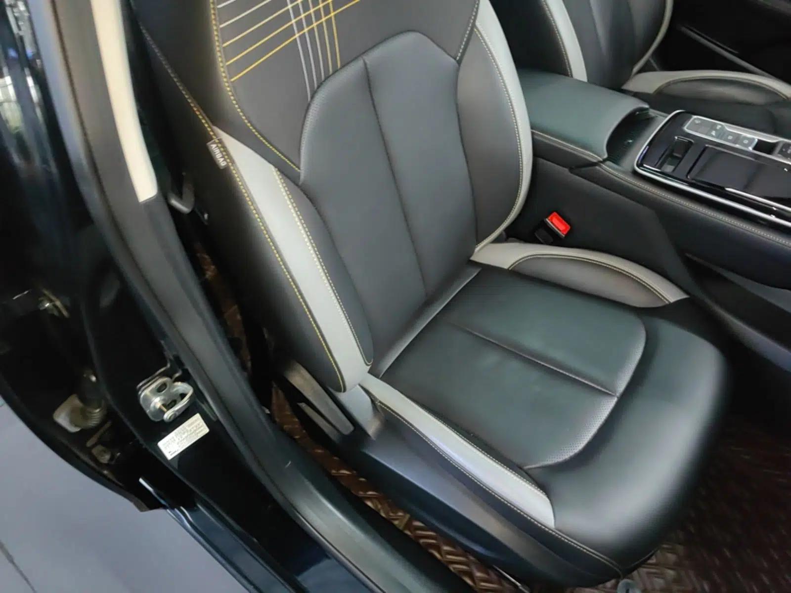 Roewe i6 MAX 2020 300TGI Automatic Cool & Stylish Skyroof Edition — миниатюра 19