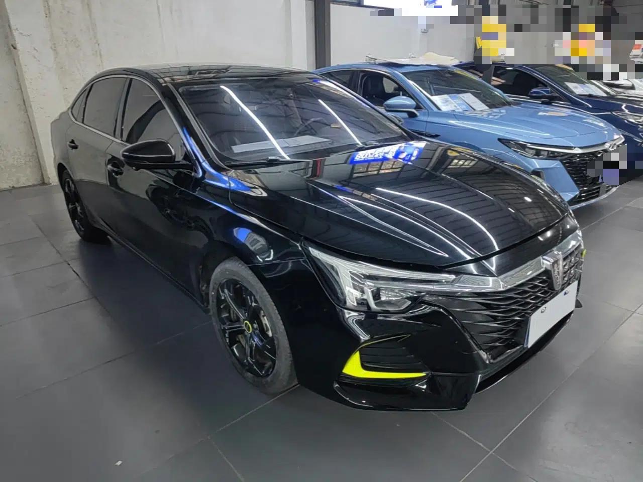Roewe i6 MAX 2020 300TGI Automatic Cool & Stylish Skyroof Edition — миниатюра 3