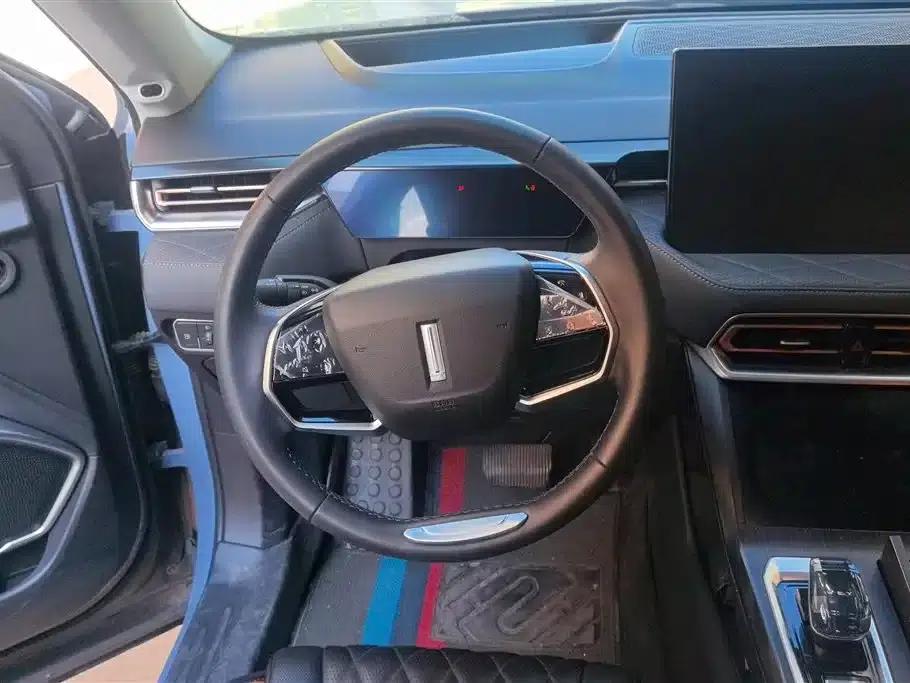 Weipai Latte DHT-PHEV 2022 1.5T 2WD Super Large Edition — миниатюра 15