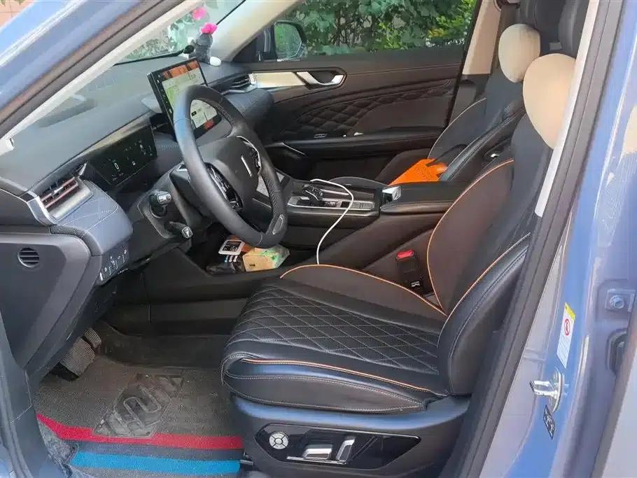 Weipai Latte DHT-PHEV 2022 1.5T 2WD Super Large Edition — миниатюра 9