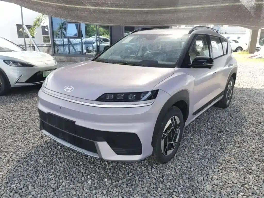 EO Yiou 2025 Two-Wheel Drive SMART Edition 64.2kWh — миниатюра 2