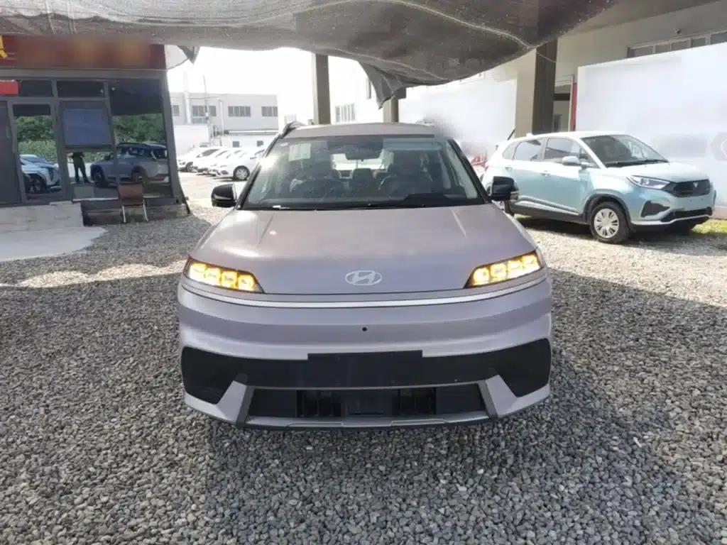 EO Yiou 2025 Two-Wheel Drive SMART Edition 64.2kWh — миниатюра 3