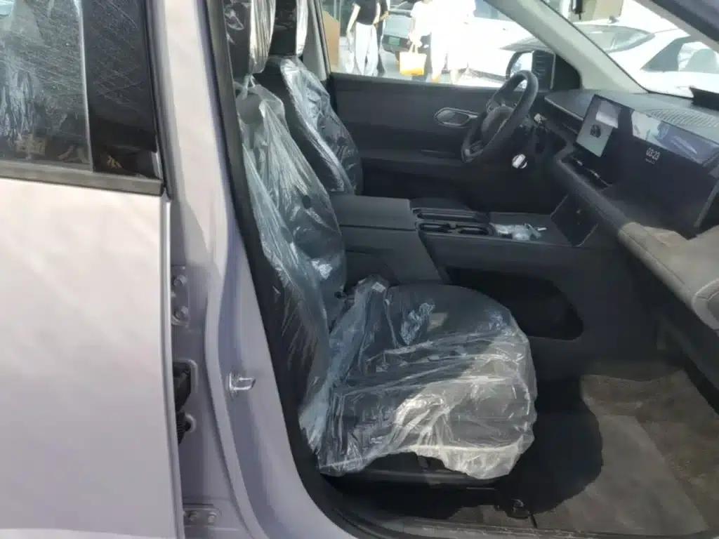 EO Yiou 2025 Two-Wheel Drive SMART Edition 64.2kWh — миниатюра 25
