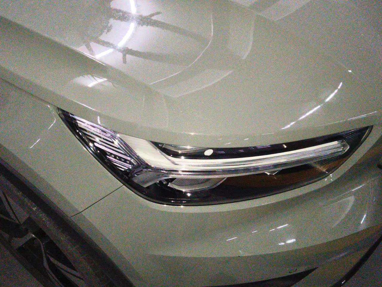 Volvo XC40 New Energy 2021 P8 Pure Electric All-Wheel Drive Smart Luxury Sport Edition — миниатюра 7
