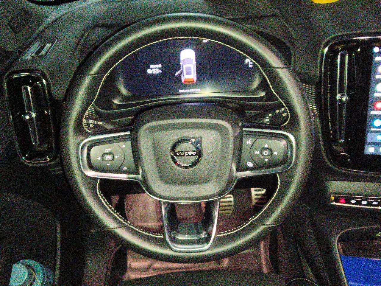 Volvo XC40 New Energy 2021 P8 Pure Electric All-Wheel Drive Smart Luxury Sport Edition — миниатюра 10