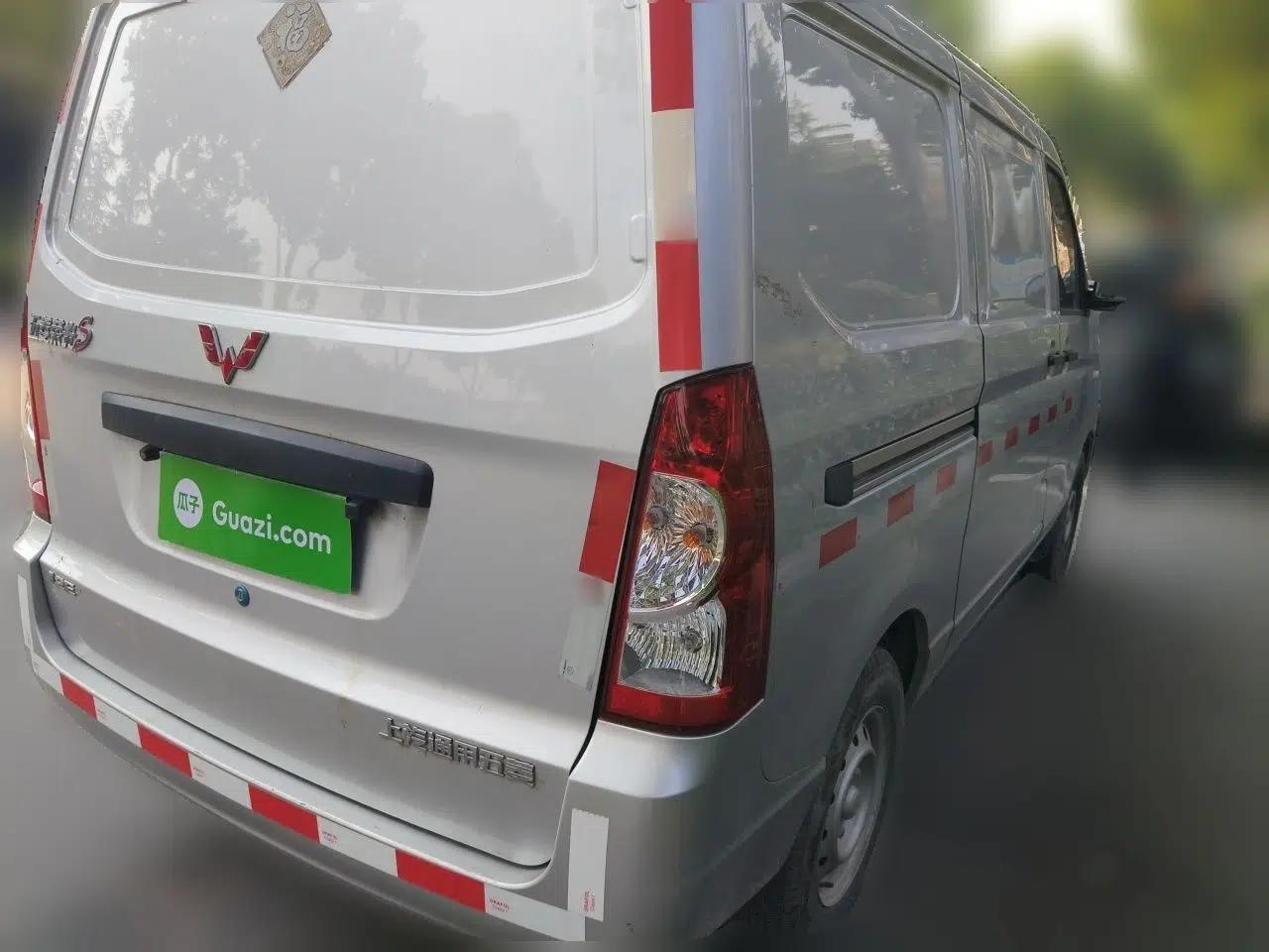 Wuling Rongguang S 2022 1.2L Basic Edition Enclosed-Window Vehicle 2 Seats LSI — миниатюра 6