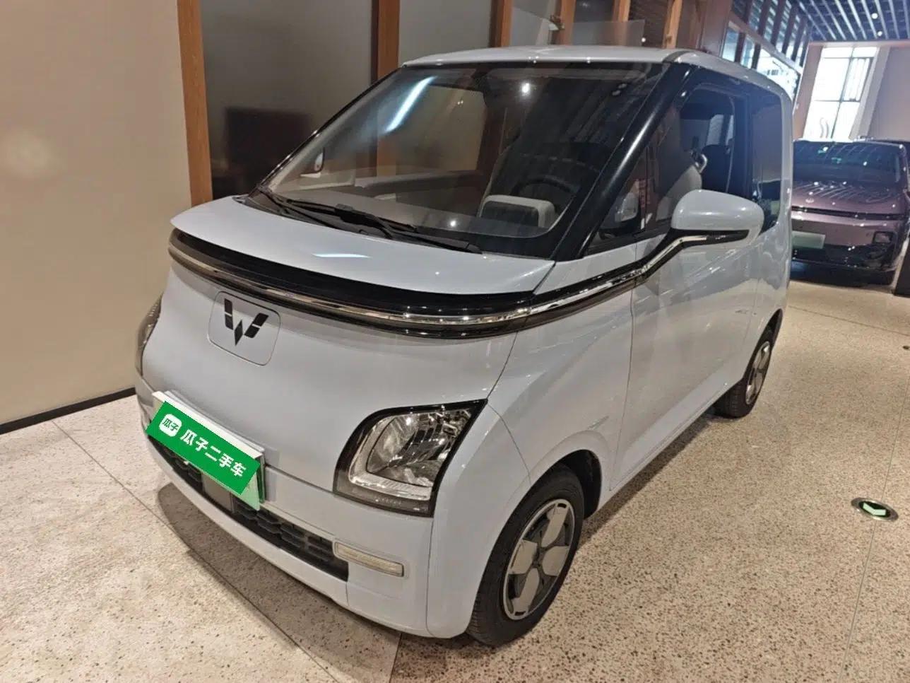 Wuling Air ev 2023 - Four Seats - Standard Edition — миниатюра 1