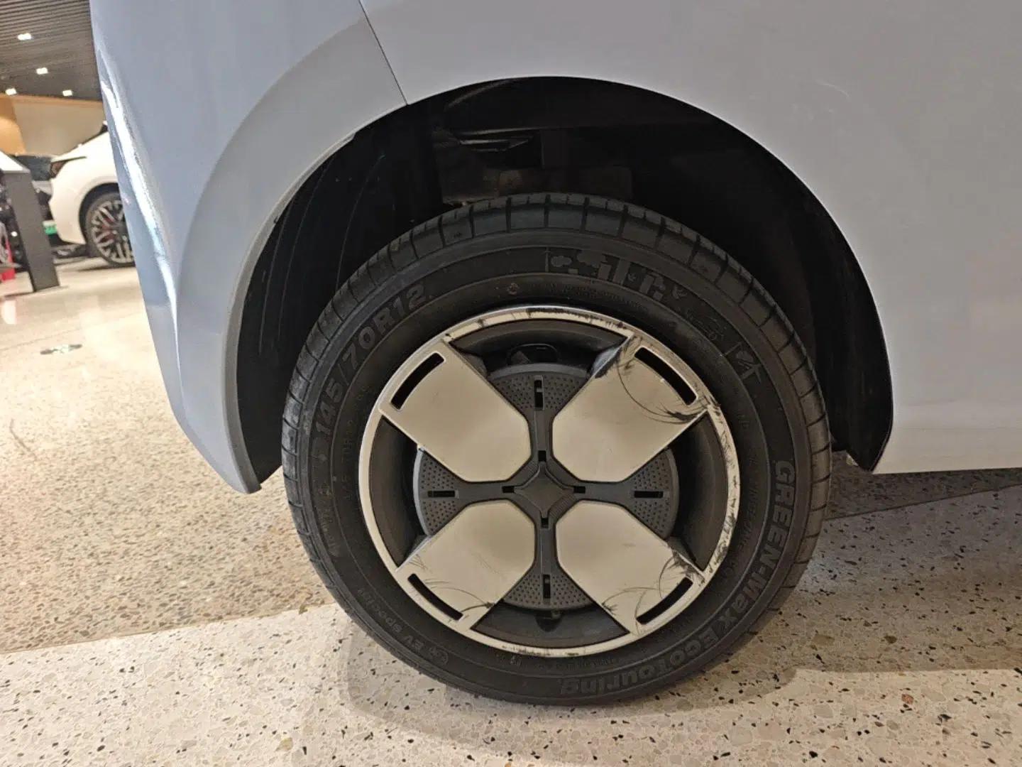 Wuling Air ev 2023 - Four Seats - Standard Edition — миниатюра 11