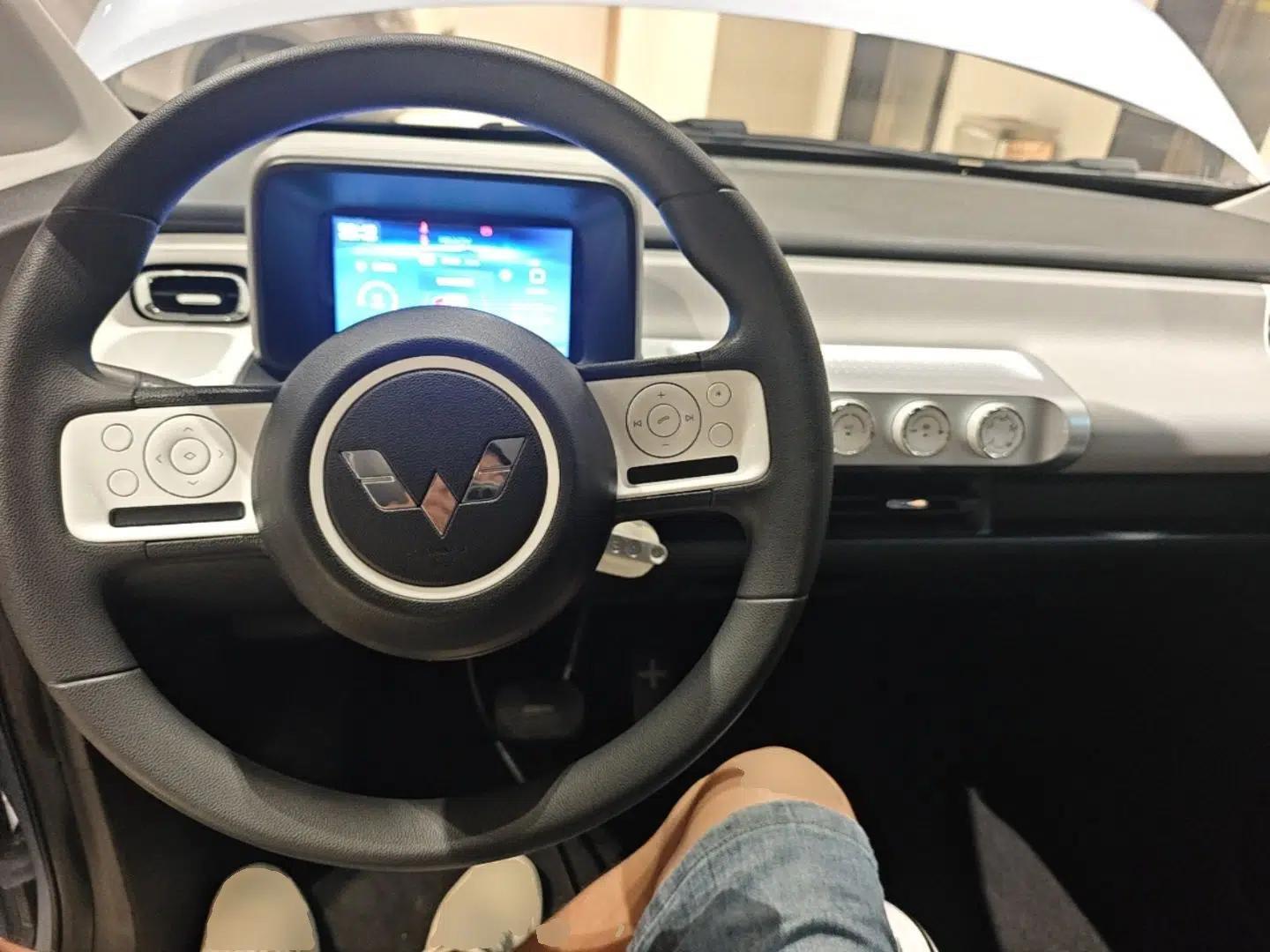 Wuling Air ev 2023 - Four Seats - Standard Edition — миниатюра 12