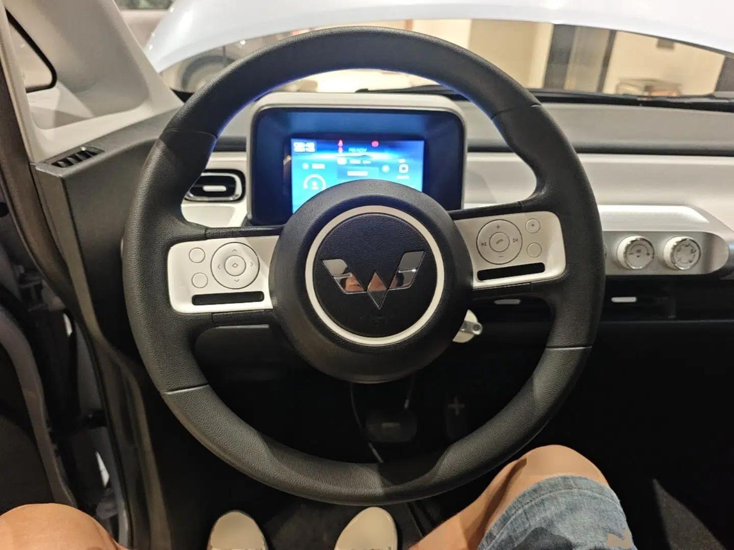 Wuling Air ev 2023 - Four Seats - Standard Edition — миниатюра 13