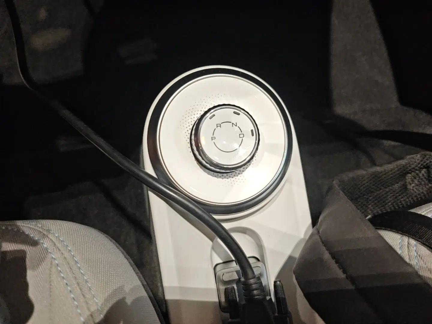 Wuling Air ev 2023 - Four Seats - Standard Edition — миниатюра 16