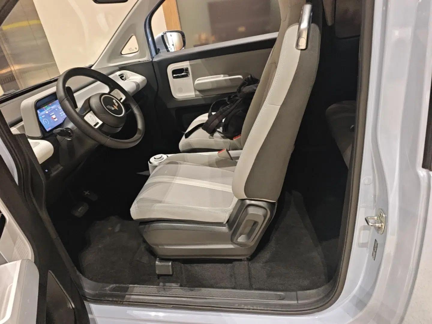 Wuling Air ev 2023 - Four Seats - Standard Edition — миниатюра 17