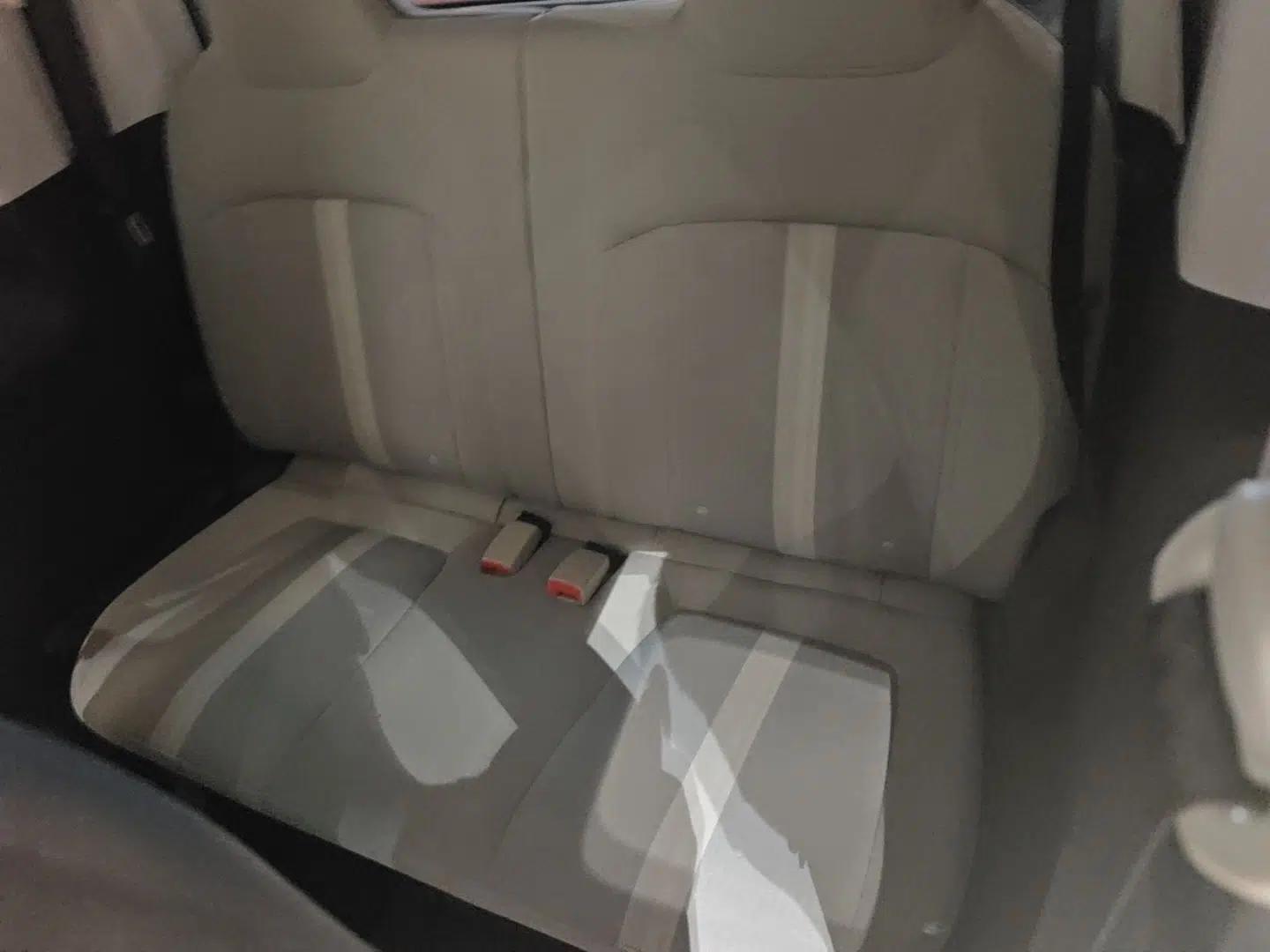 Wuling Air ev 2023 - Four Seats - Standard Edition — миниатюра 20