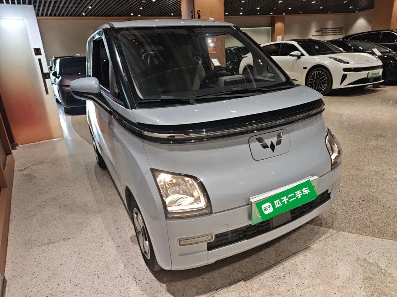 Wuling Air ev 2023 - Four Seats - Standard Edition — миниатюра 3