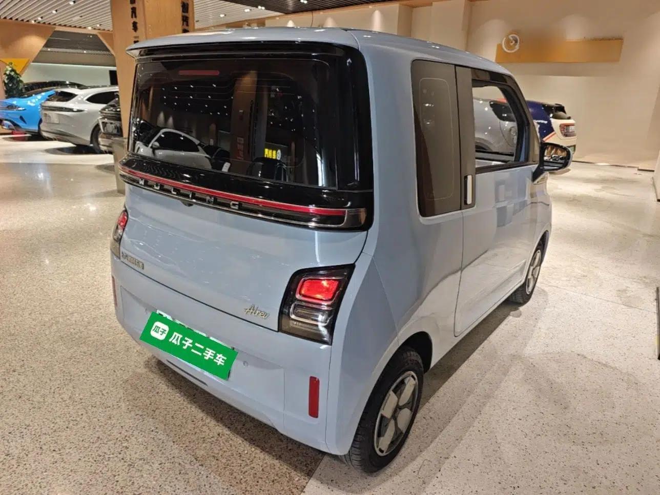 Wuling Air ev 2023 - Four Seats - Standard Edition — миниатюра 6