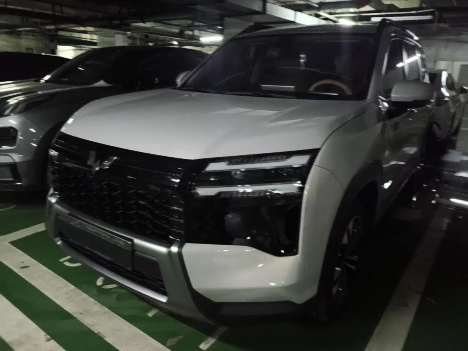 Wuling Xingguang 560 New Energy 2026 Model, Plug-in Hybrid, 125 km, Luxury Version — миниатюра 1