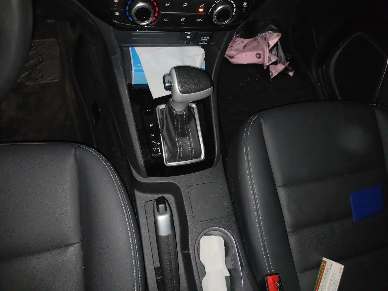 Isuzu mu-X 2020 1.9T Diesel Automatic 2WD Jingyue Edition 7 Seats China VI Standard — миниатюра 14