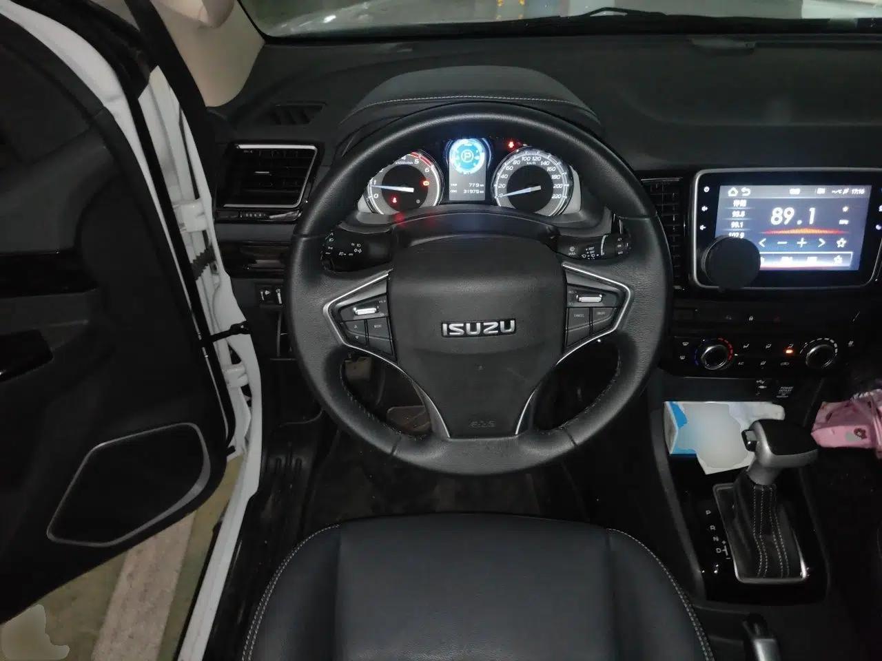 Isuzu mu-X 2020 1.9T Diesel Automatic 2WD Jingyue Edition 7 Seats China VI Standard — миниатюра 10