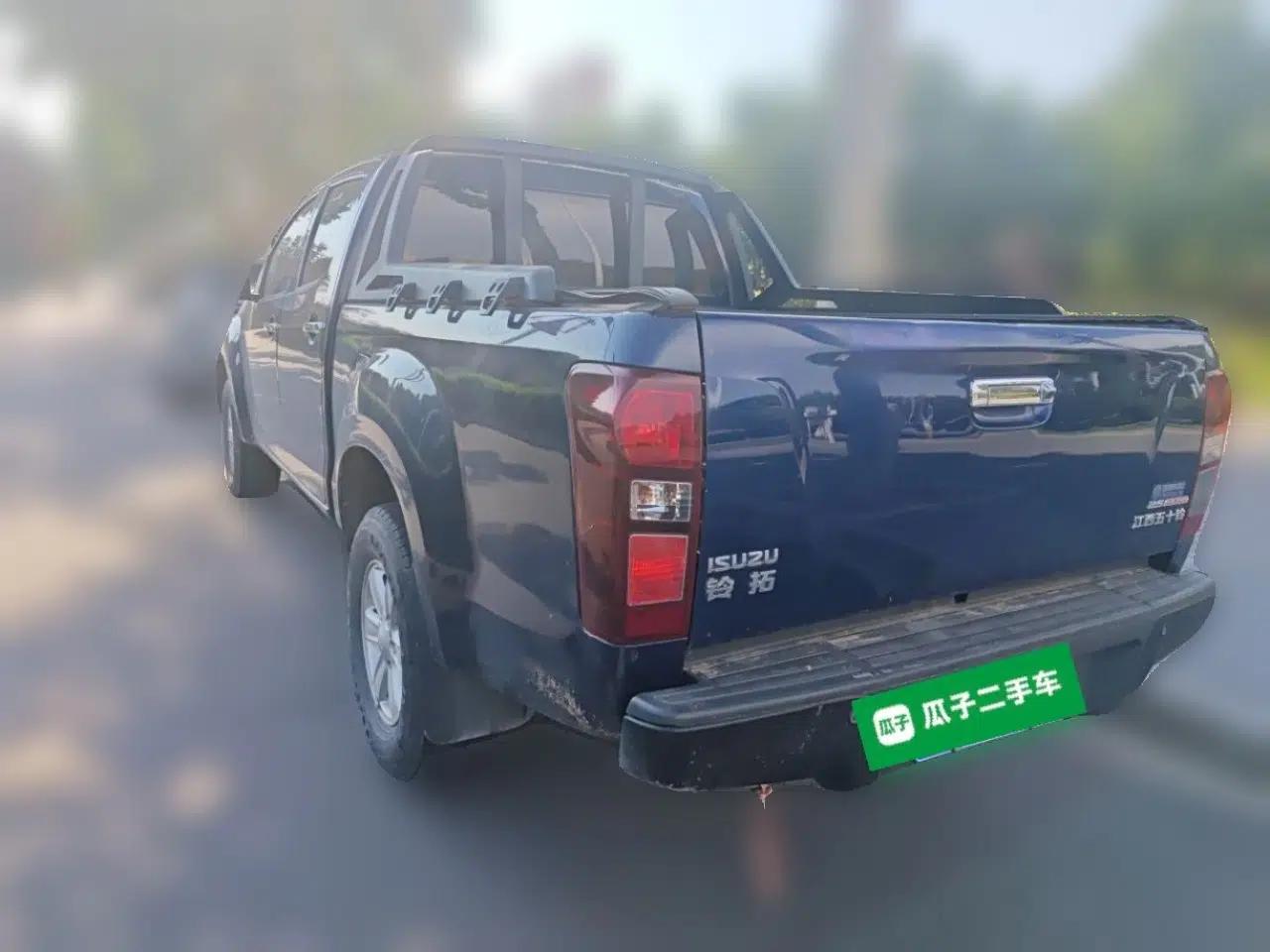 Isuzu D-MAX 2020 2.5T 4x4 Automatic Flagship Edition China VI Standard Extended Version JE4D25Q6A — миниатюра 4