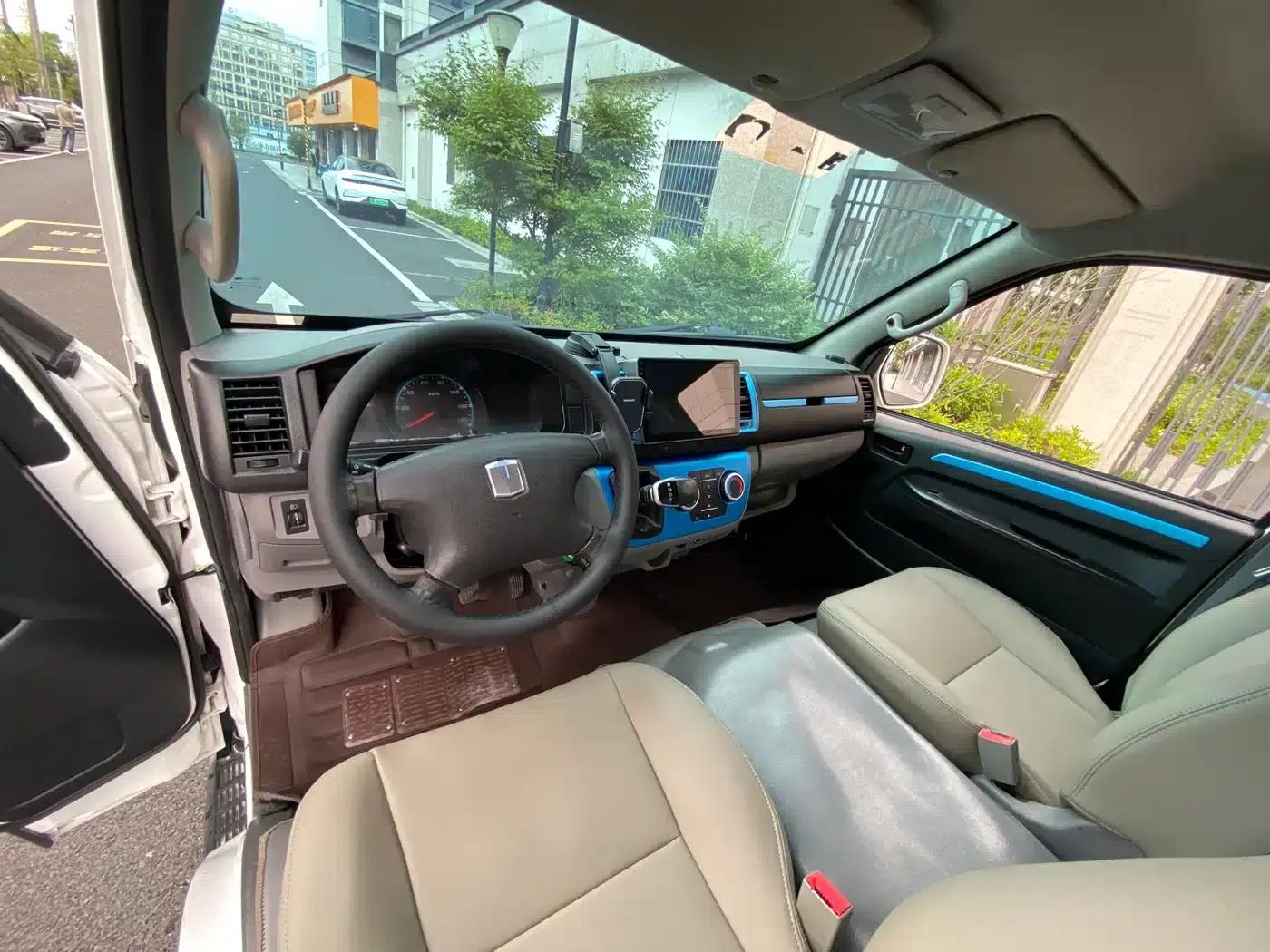 CATL E6 2020 model van, low-roof, 1365kg payload, high-capacity battery pack from CATL. — миниатюра 6