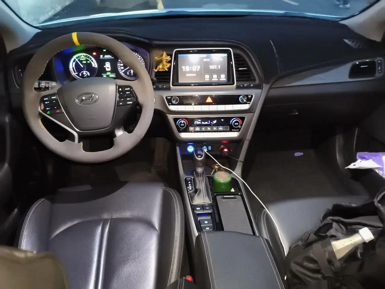 Hyundai Sonata Plug-in Hybrid 2018 2.0 PHS Smart Connect Version China V Standard — миниатюра 9