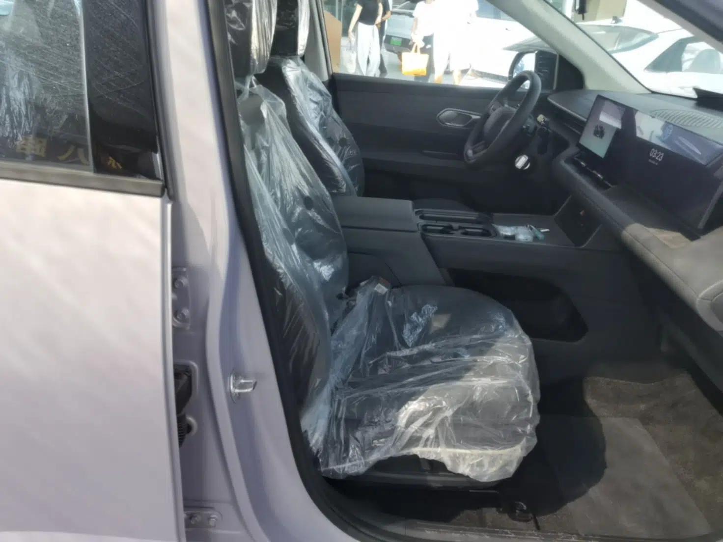 Hyundai ELEXIO 2025 Model Two-Wheel-Drive SMART Edition 64.2kWh — миниатюра 19