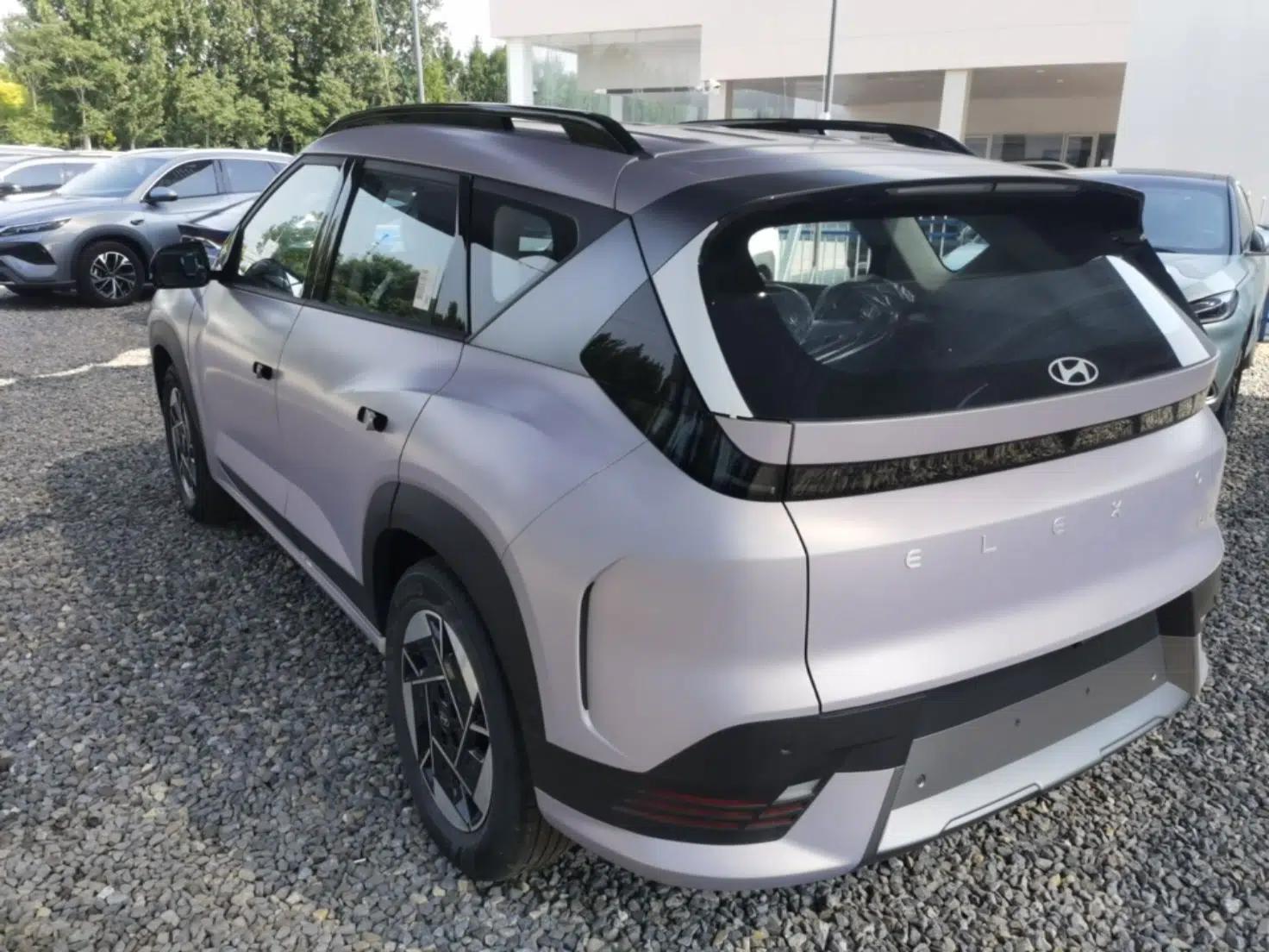 Hyundai ELEXIO 2025 Model Two-Wheel-Drive SMART Edition 64.2kWh — миниатюра 4