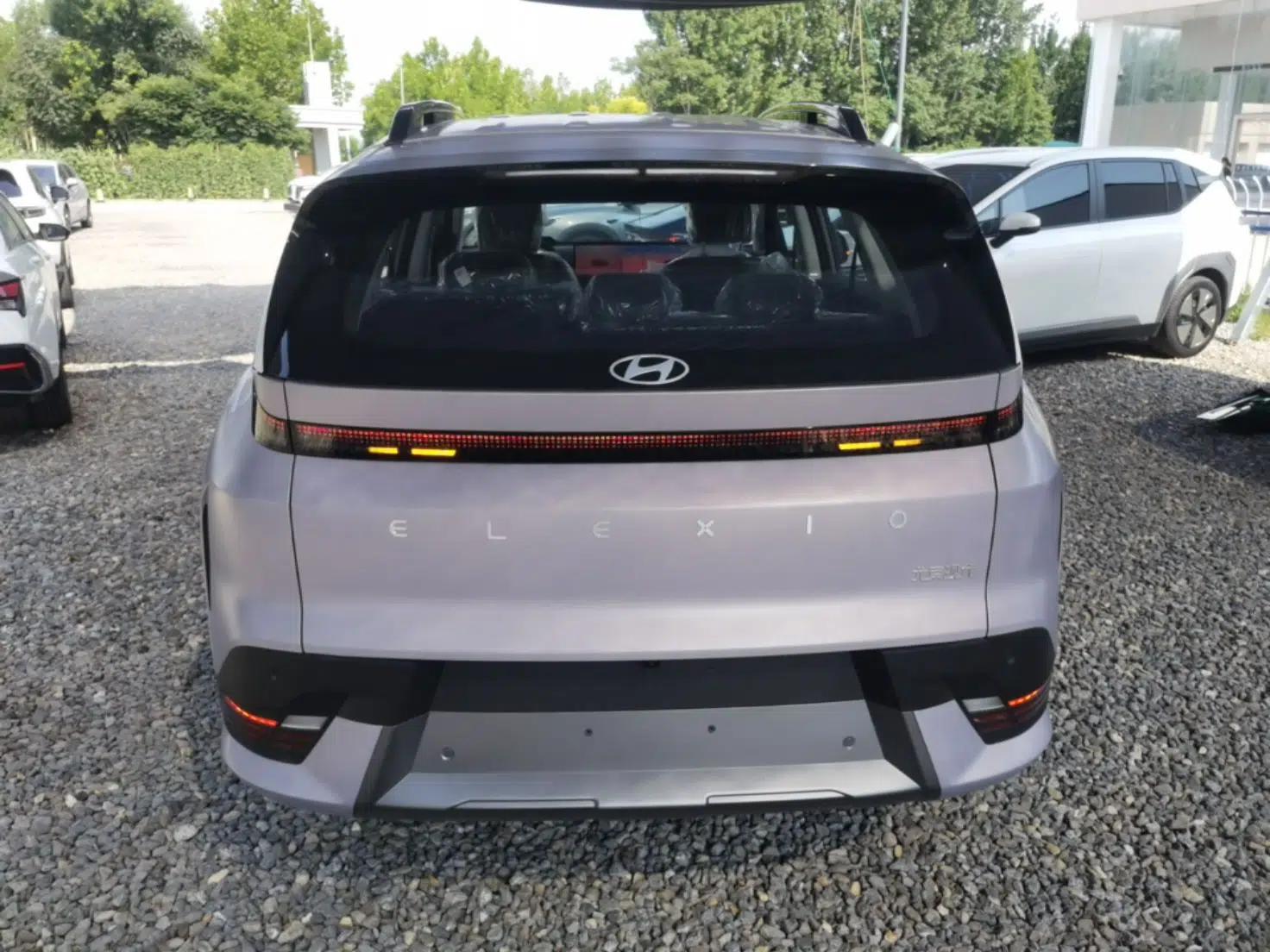 Hyundai ELEXIO 2025 Model Two-Wheel-Drive SMART Edition 64.2kWh — миниатюра 5