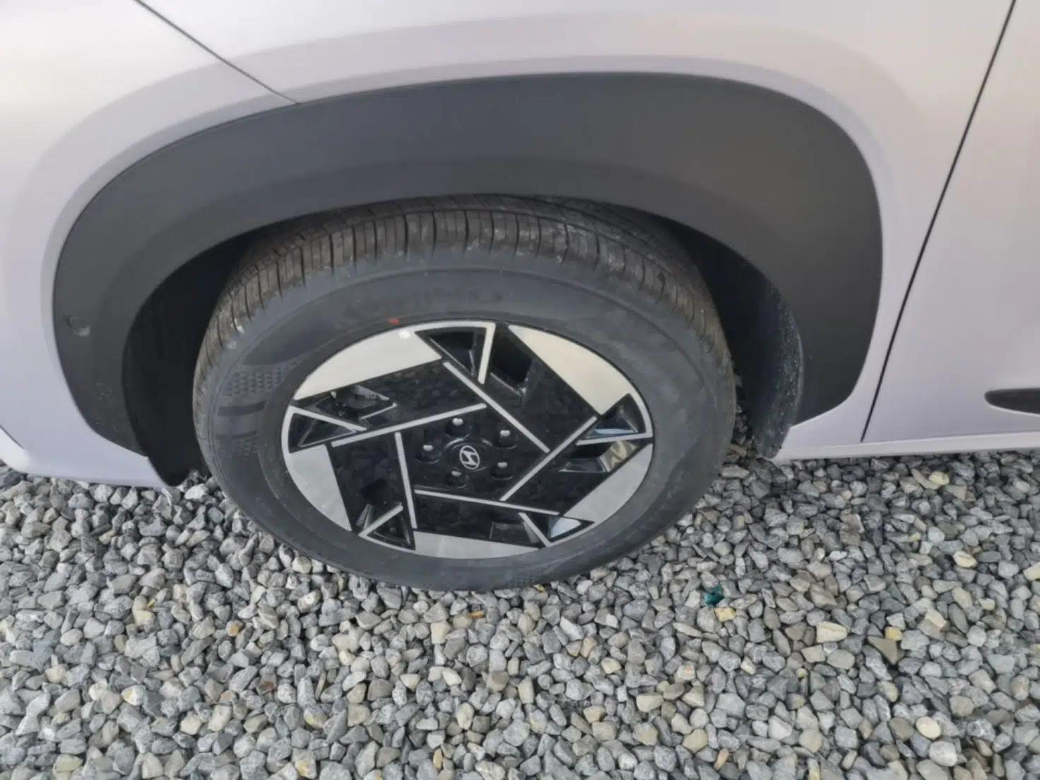 Hyundai ELEXIO 2025 Model Two-Wheel-Drive SMART Edition 64.2kWh — миниатюра 10