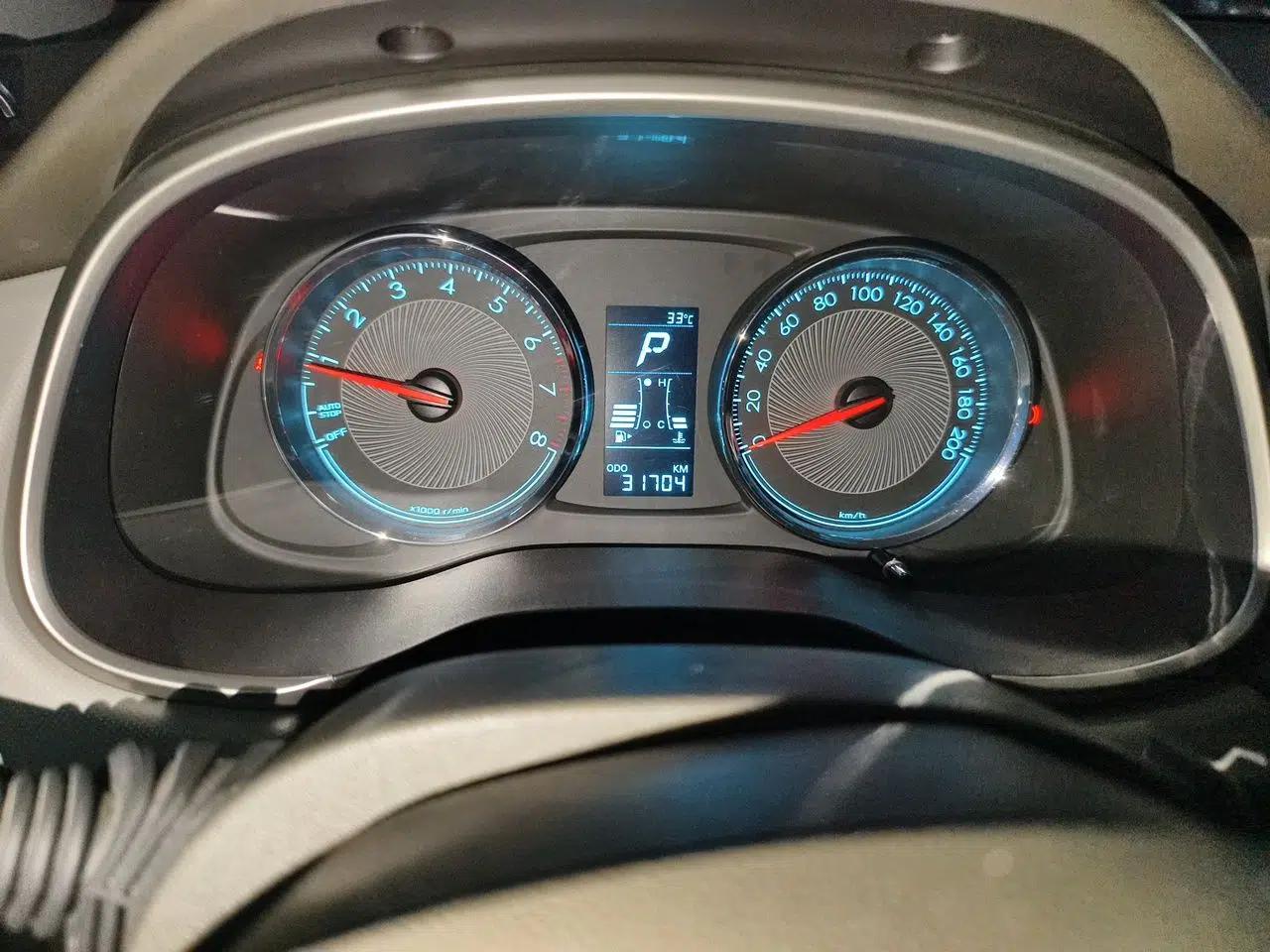 Chevrolet Lova RV 2016 1.5L Automatic Comfort Edition — миниатюра 12