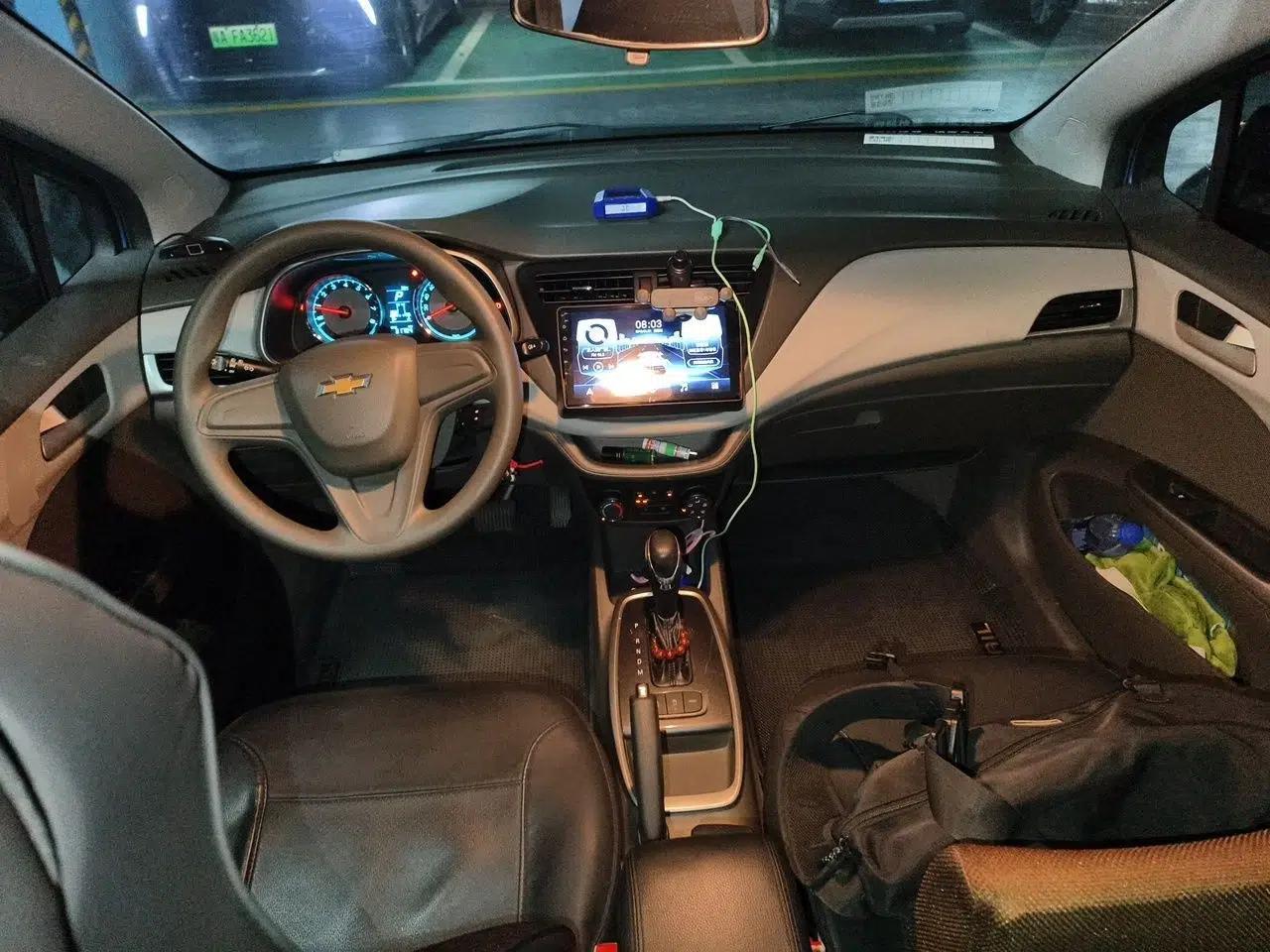 Chevrolet Lova RV 2016 1.5L Automatic Comfort Edition — миниатюра 9