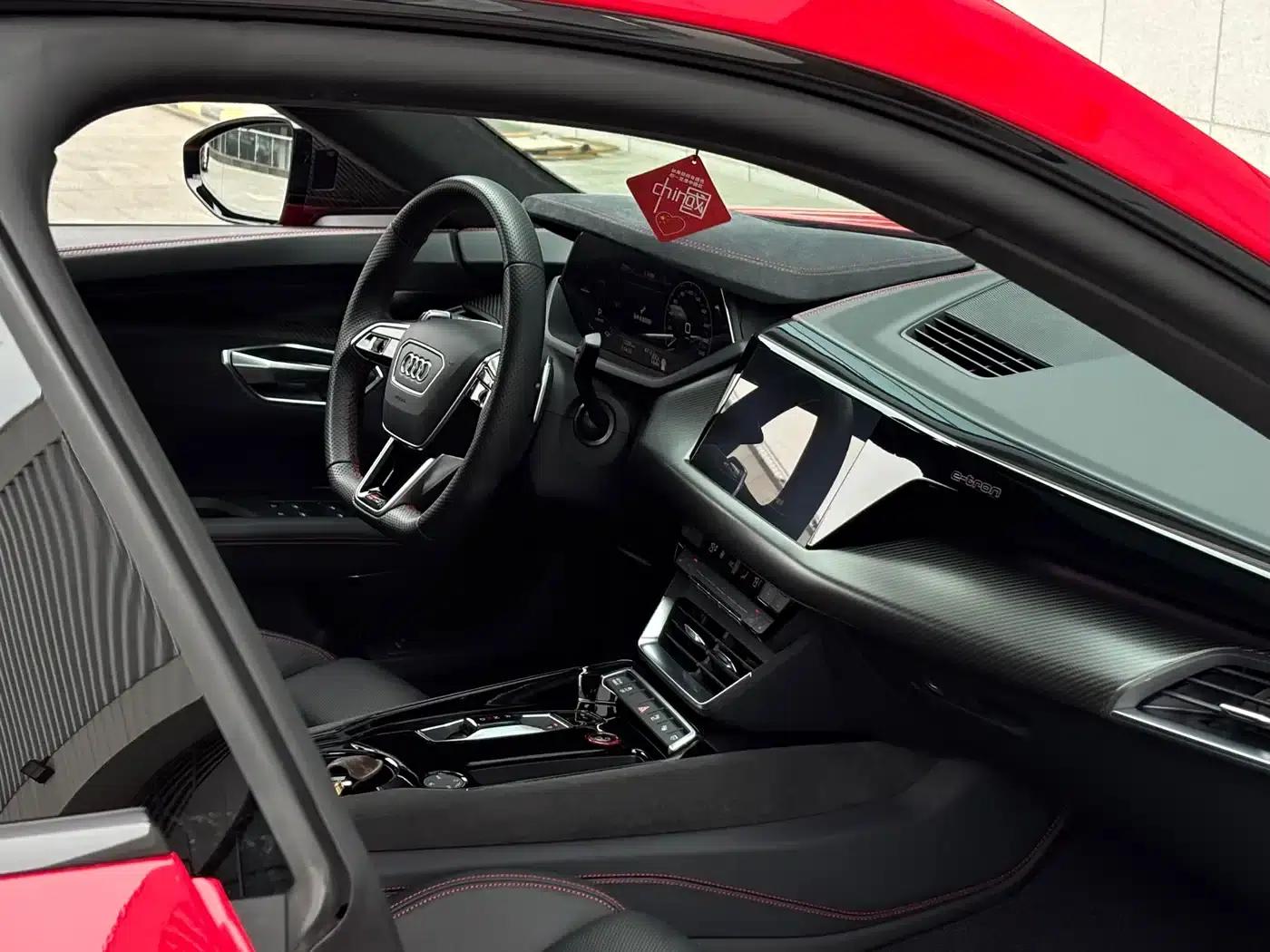 Audi RS e-tron GT 2023 Base Model — миниатюра 13