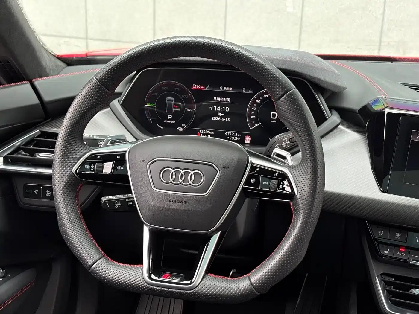 Audi RS e-tron GT 2023 Base Model — миниатюра 16