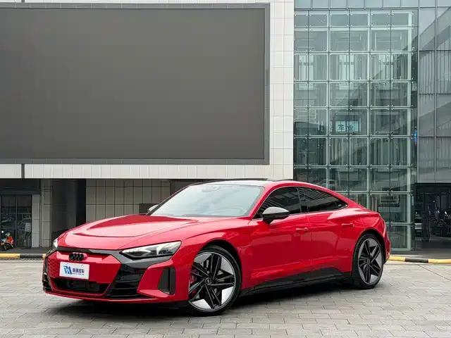Audi RS e-tron GT 2023 Base Model