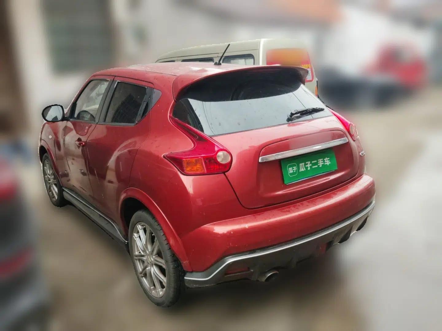 Infiniti ESQ 2014 1.6L Spontaneous Edition — миниатюра 4
