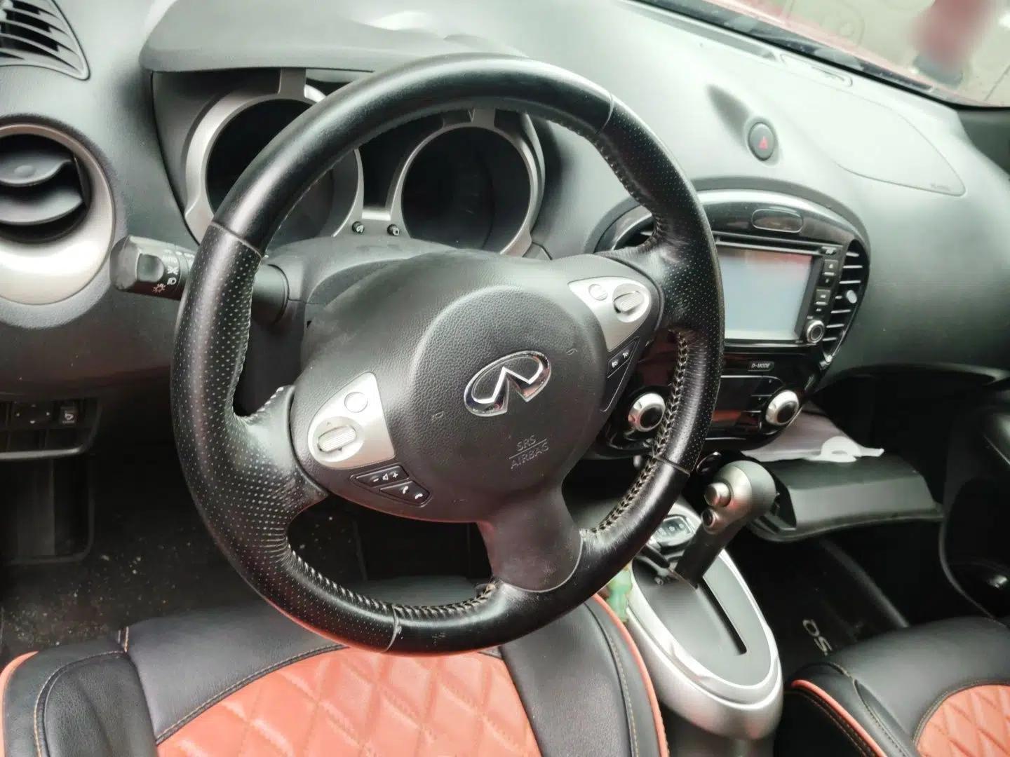 Infiniti ESQ 2014 1.6L Spontaneous Edition — миниатюра 9