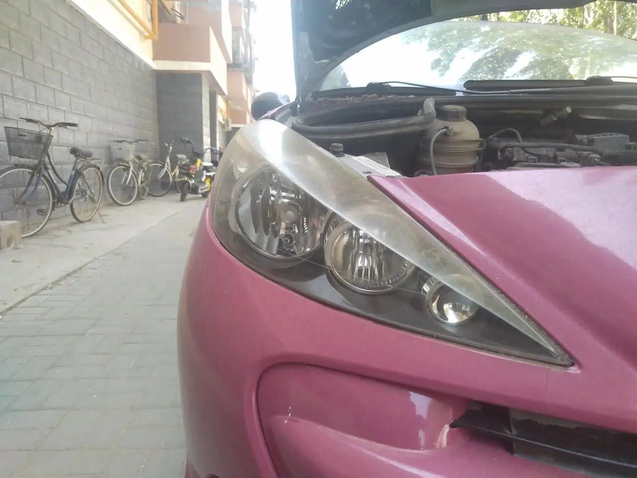 Peugeot 207 2011 Hatchback 1.4L Manual Yule Edition — миниатюра 7