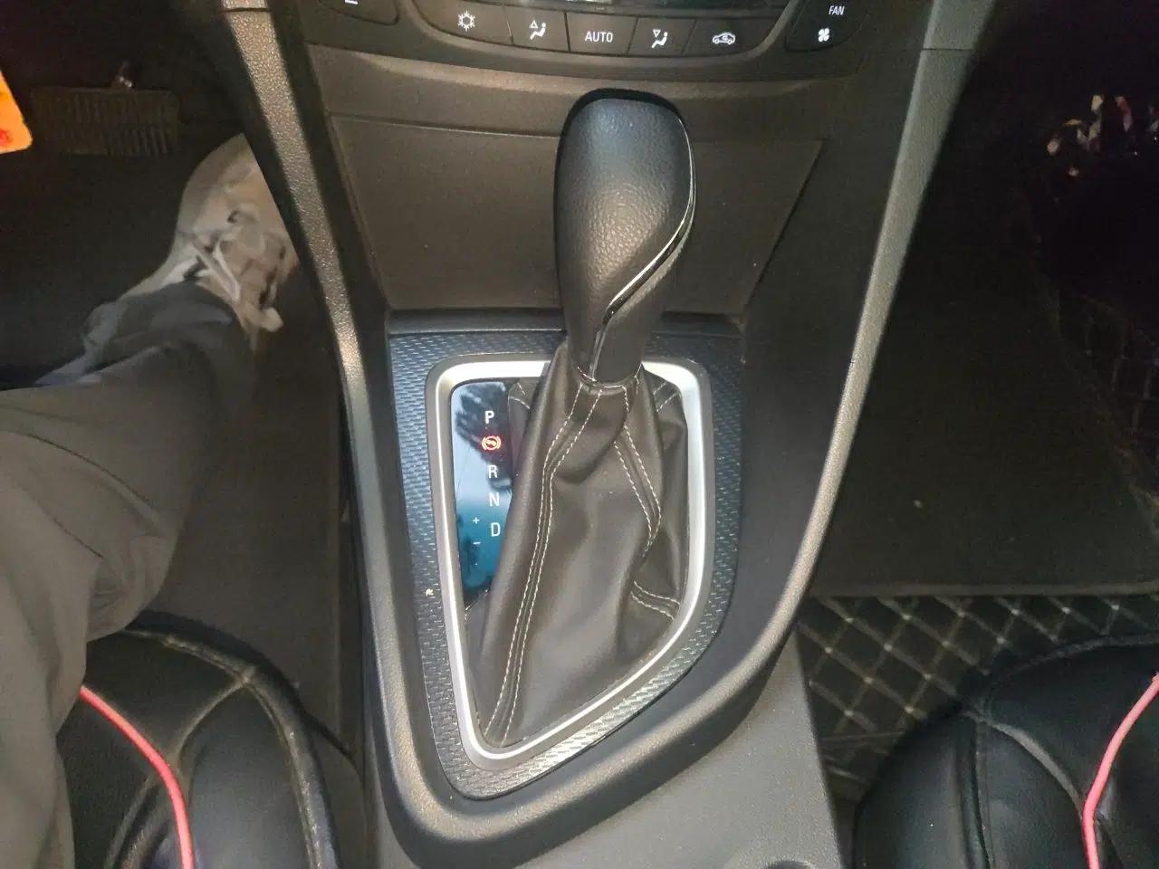Buick Excelle GX 2019 18T Automatic Connected Elite Model China VI Standard — миниатюра 14