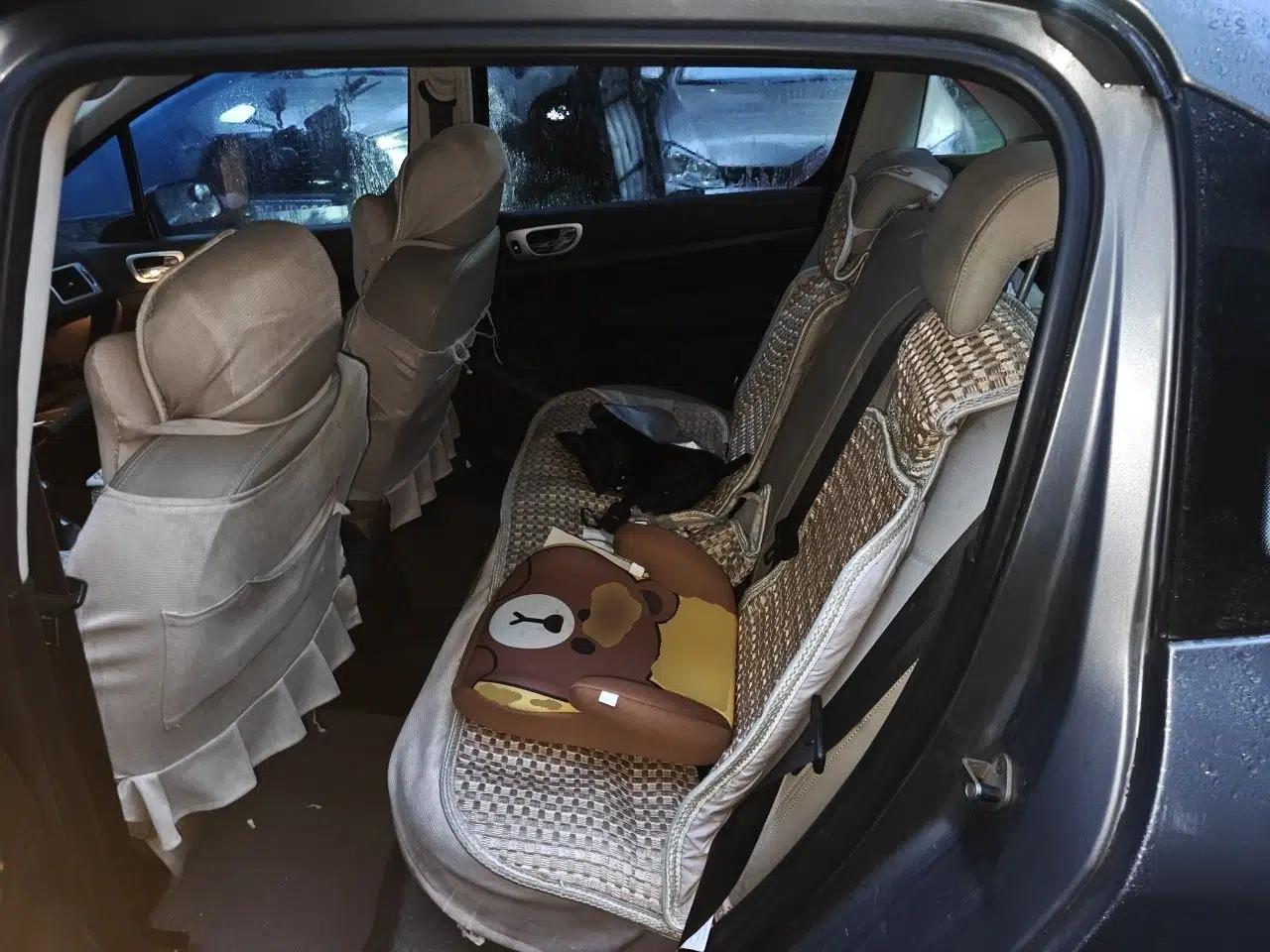 Peugeot 307 2010 Sedan 1.6L Manual Comfort Edition — миниатюра 17