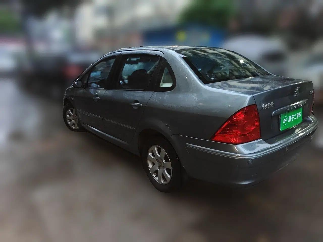 Peugeot 307 2010 Sedan 1.6L Manual Comfort Edition — миниатюра 4