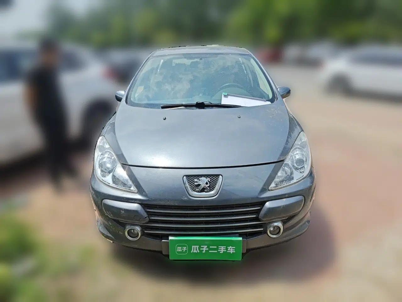Peugeot 307 2010 Sedan 1.6L Manual Comfort Edition — миниатюра 2